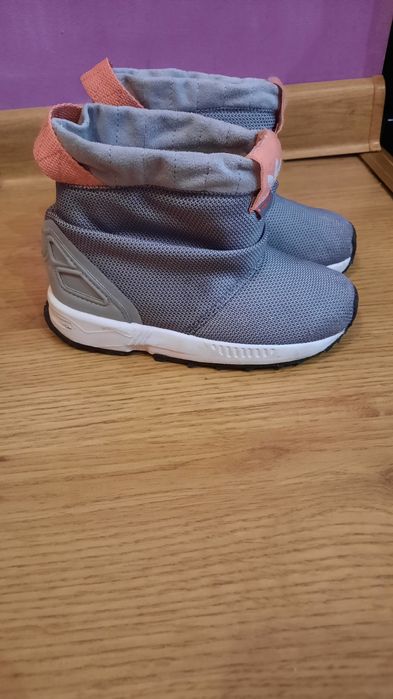 Топли ботушки адидас