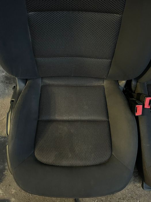 Салон за Ауди AUDI A4 B8 обикновен плат ном 232