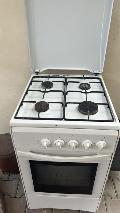 Продам газовую плиту