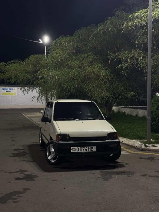 Tiko sotaladi holati ideal 2001 yil 4 yumshoq yangi balon qo'yilgan
