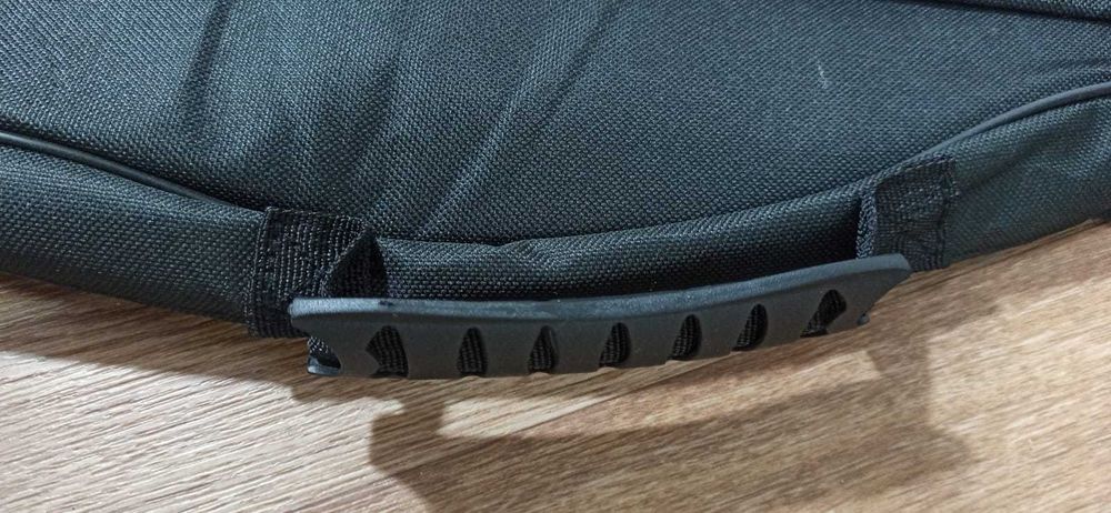 Бас-гитара Fender Stratocaster, новая + чехол