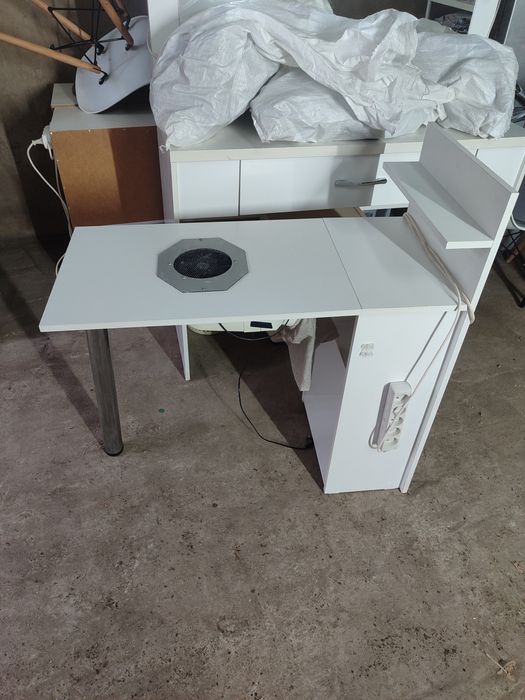 Стол для маникюра