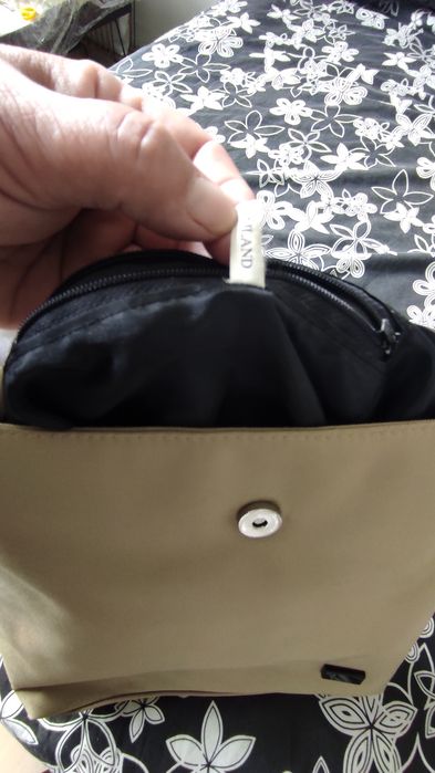 Две дамски чанти