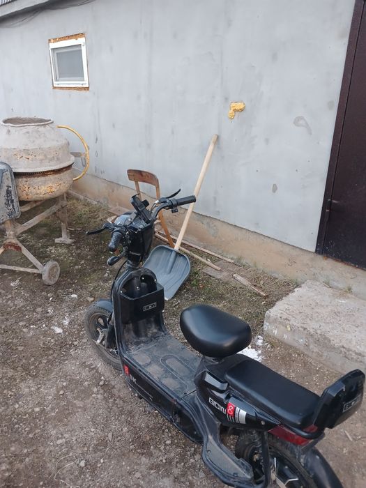 Электроскутер, СК8