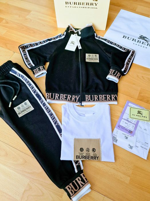 Treninguri Burbbery copii, diverse mărimi,compuse din 3 piese