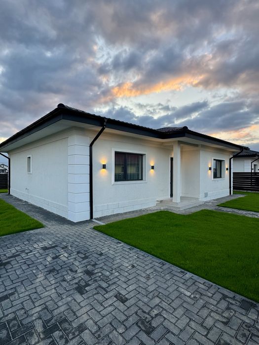 Casă 4 camere, 2 băi, MIROSLAVA-Vorovești, Încalzire pardoseală, 415mp