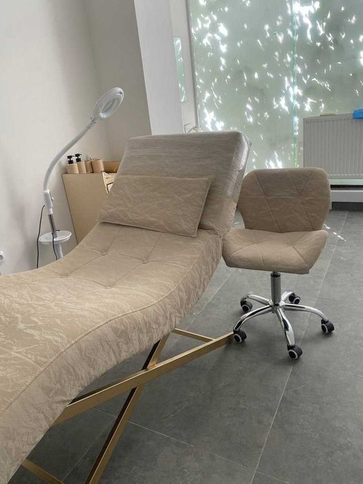 Кушетка для массажа, хиджамы, и косметологии  из первых рук