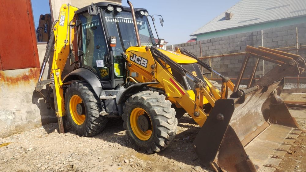 Экскаватор погрузчик