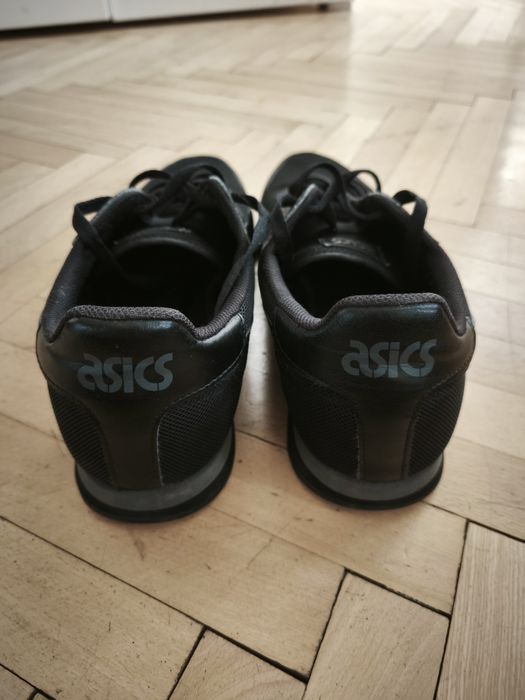 Снукър си Asics Tiger runner , номер 45