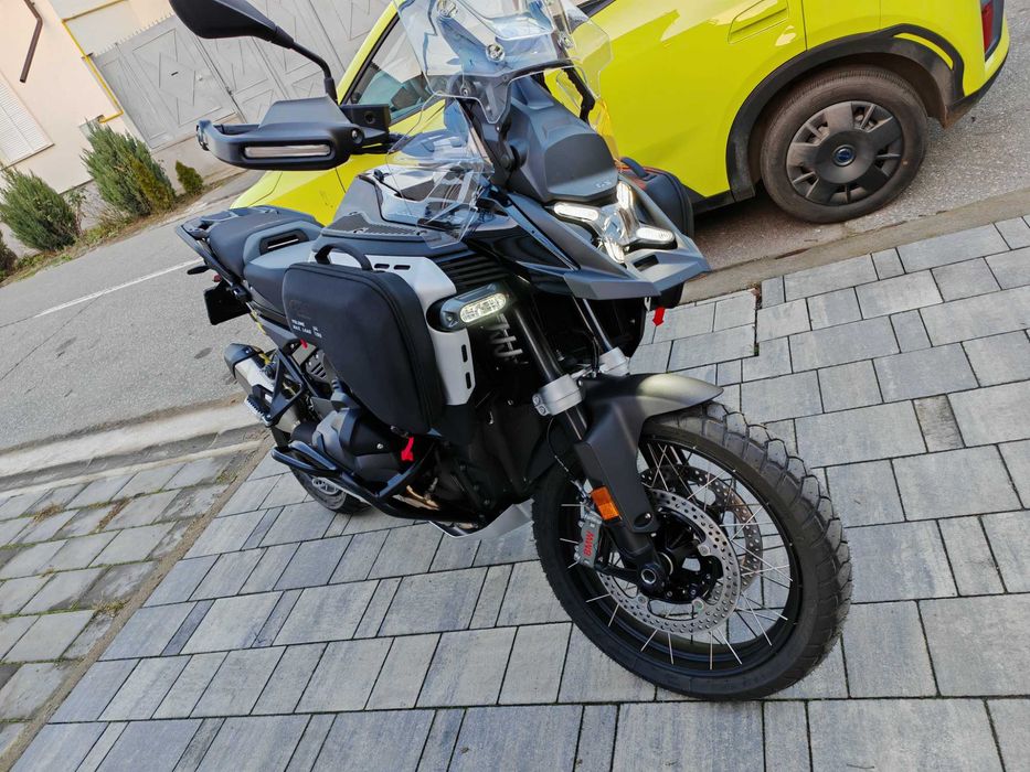 BMW R 1300 GSA Adventure Triple Black 2025 - Nou Garanție 5 - Ocazie