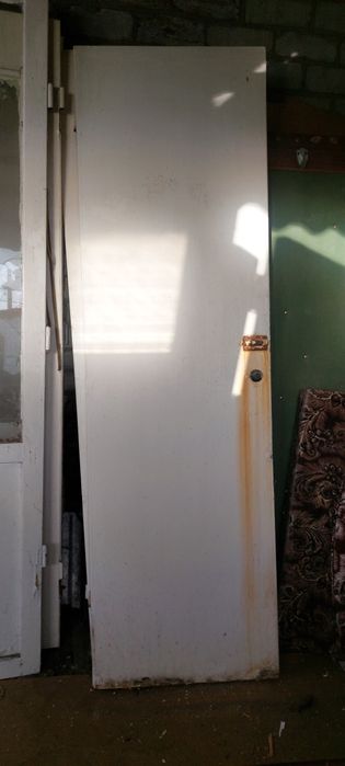 Продам двери и окна деревянные