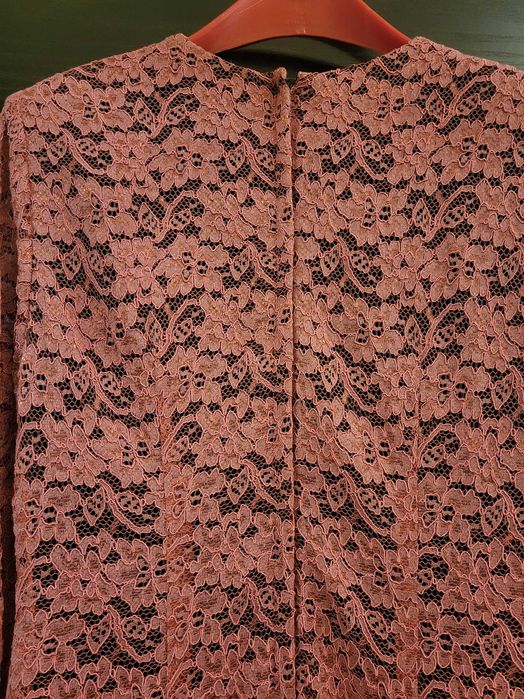 Официална рокля с дантела