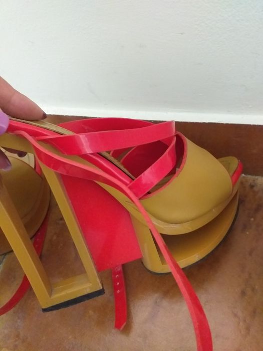 Боти, много леки ,платформи, обувки