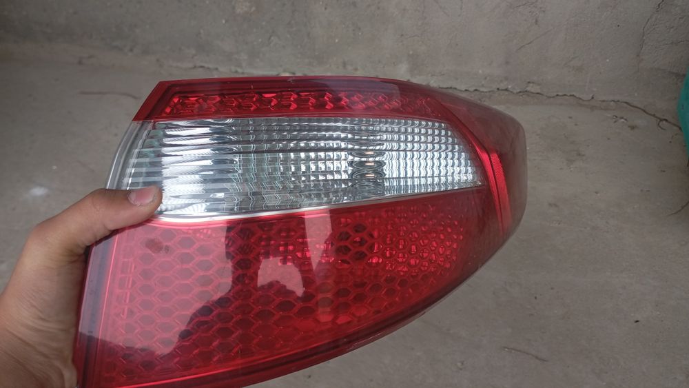 Продам фары на Киа Рио 3 поколения задние