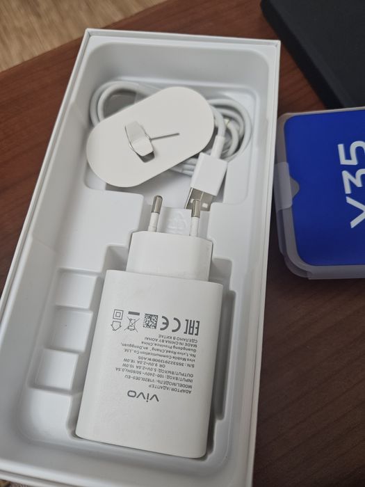 Продам vivo Y35 4/64 ГБ