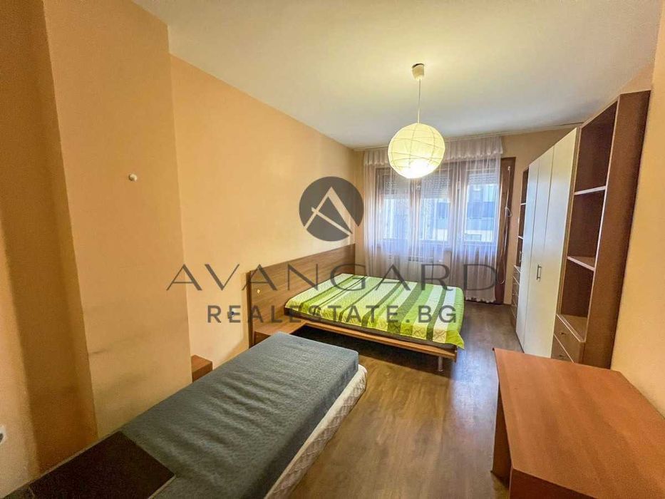 Продава се Тристаен апартамент в Пловдив, Център - 100 кв.м за 994 €/кв.м - Снимка #3