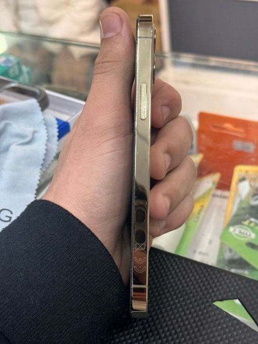 iphone 12 pro 256/100