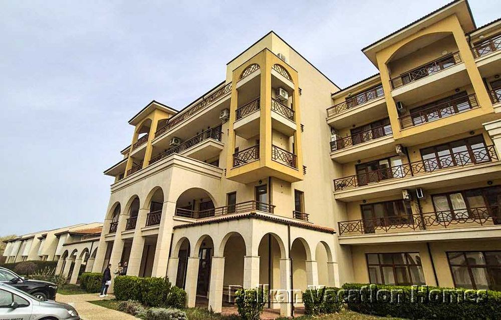 Продава се Двустаен апартамент в Балчик - 84 кв.м за 643 €/кв.м - Снимка #1