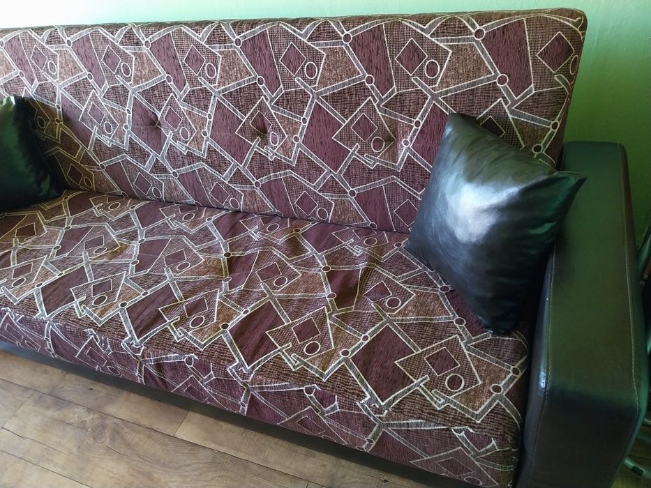 Диван. Във отлично състояние. Без никакви  забележки