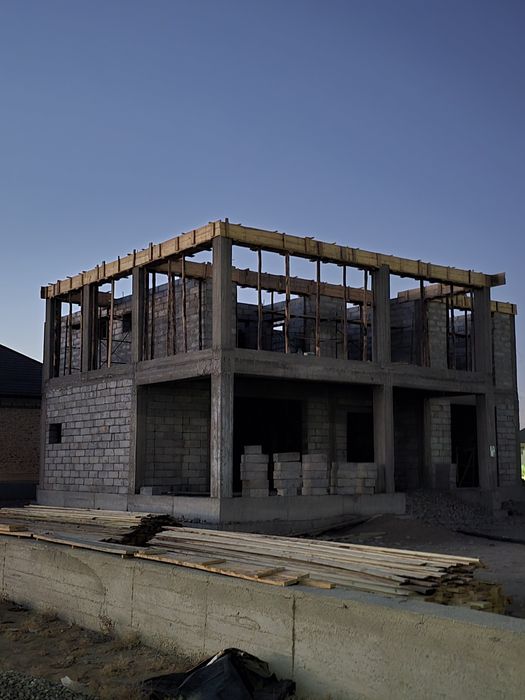 СТРОИТЕЛЬНЫЙ бригада есть