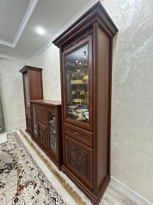 Шкаф для гостинной