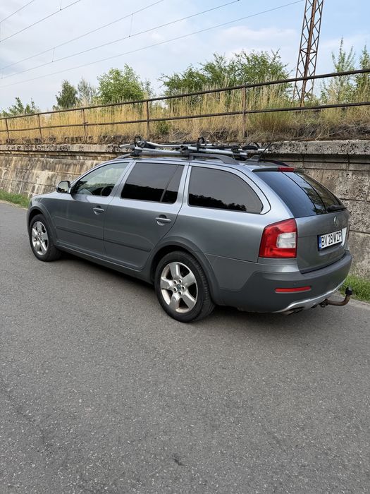 SKODA Octavia 2013 — imagine 3