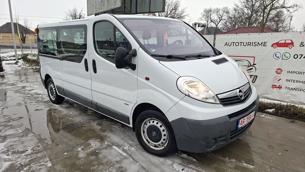 Opel Vivaro 2013 2.0cdti  9 loc 90cp euro 5 Rate Factura Garanție