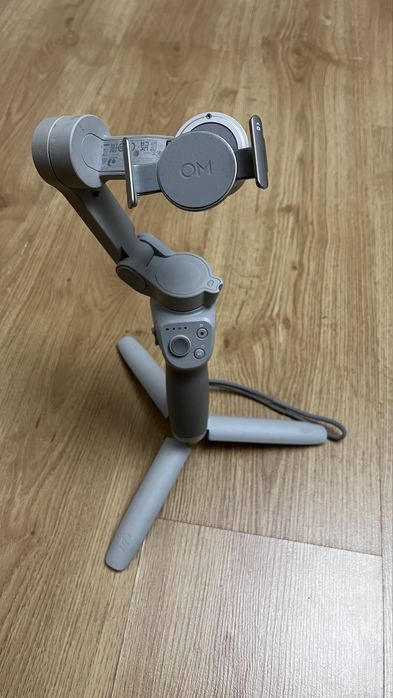 Стедикам DJI Osmo Mobile 4 SE стабилизатор