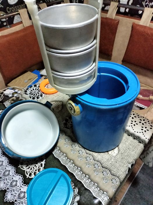 Термос, хороший ,удобный.