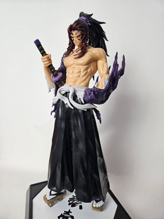 Разные аниме фигурки