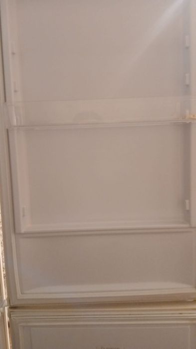 Холодильник Бирюса