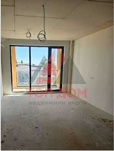 Продава се Двустаен апартамент в к.к. Св.Св. Константин и Елена - 71 кв.м за 1958 €/кв.м - Снимка #3