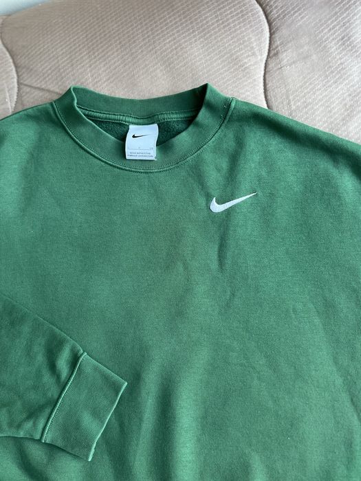 Свободен суитшърт NIKE