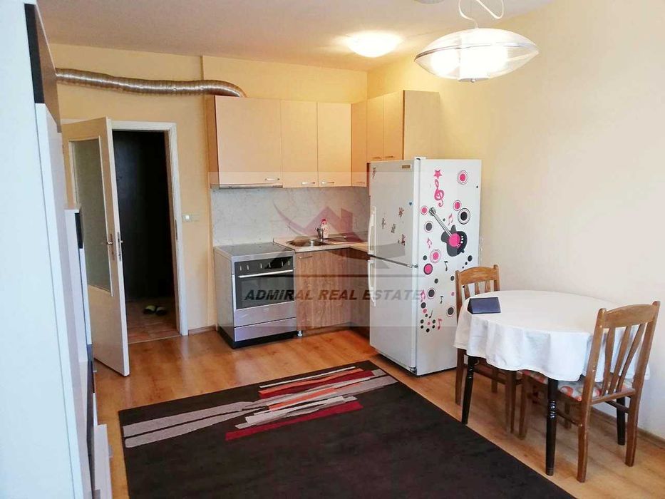 Дава се под наем Двустаен апартамент в Варна, Окръжна болница - 60 кв.м за 486 € - Снимка #1