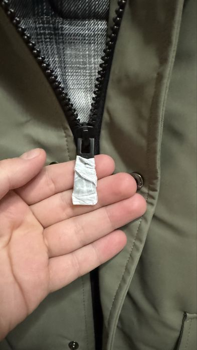 Оригинальный новый плаш Guess из Америки (XL)