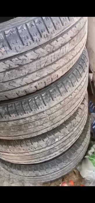 Срочно продам шины R 17