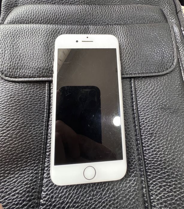 iPhone 7  256GB  LLA