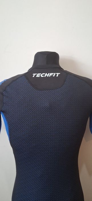 Tricou Adidas compresie techfit climacool mărimea M
