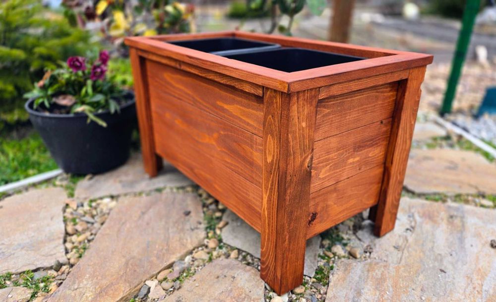 Дървени кашпи/саксии/плантери за двор, градина или тераса