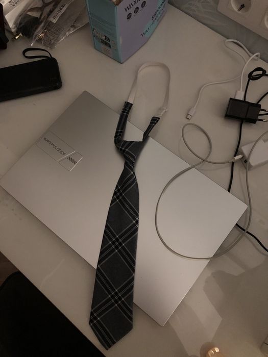 Галстук короткий