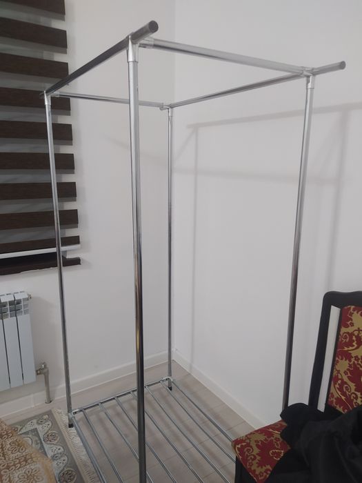 Продается вешелка стойка за 10к