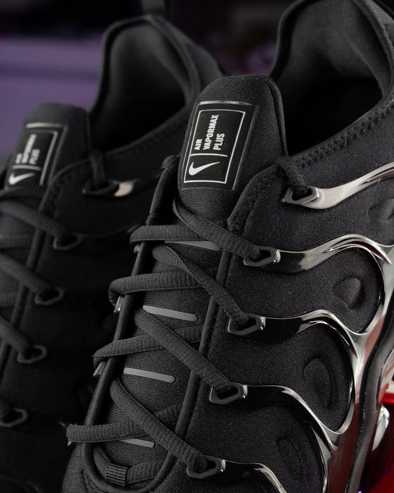Nike VaporMax Plus "Triple Black"