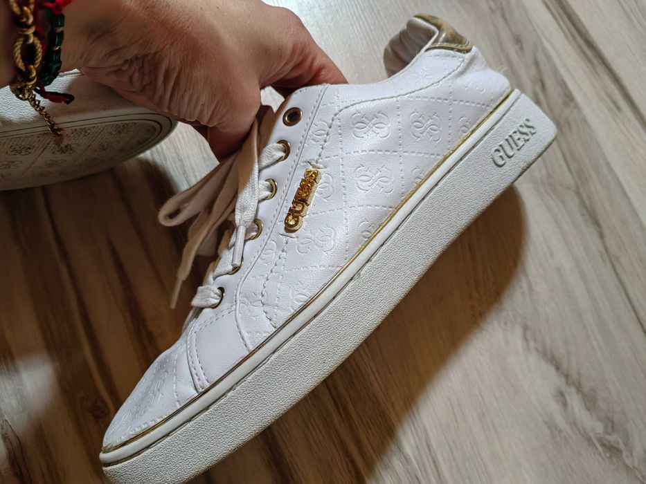 Спортни кецове Guess