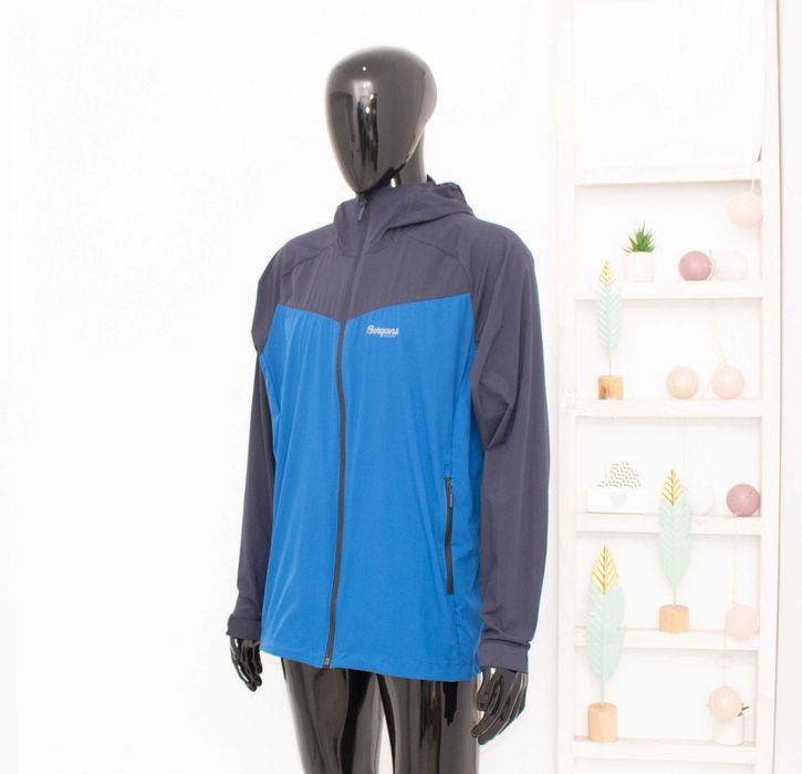BERGANS Microlight Jacket мъжко яке много тънко с качулка ветровка L