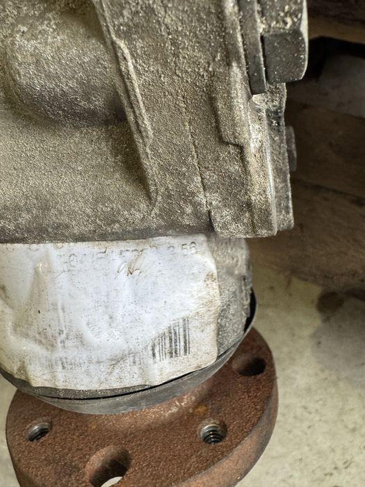 Преден заден диференциал Бмв ф30/31 (preden zaden diferencial f30/31)