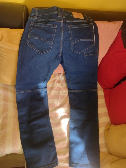 Дамски дънки р-р 48