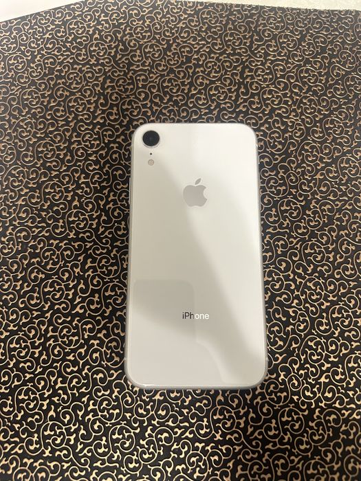 iPhone XR состояние как новый