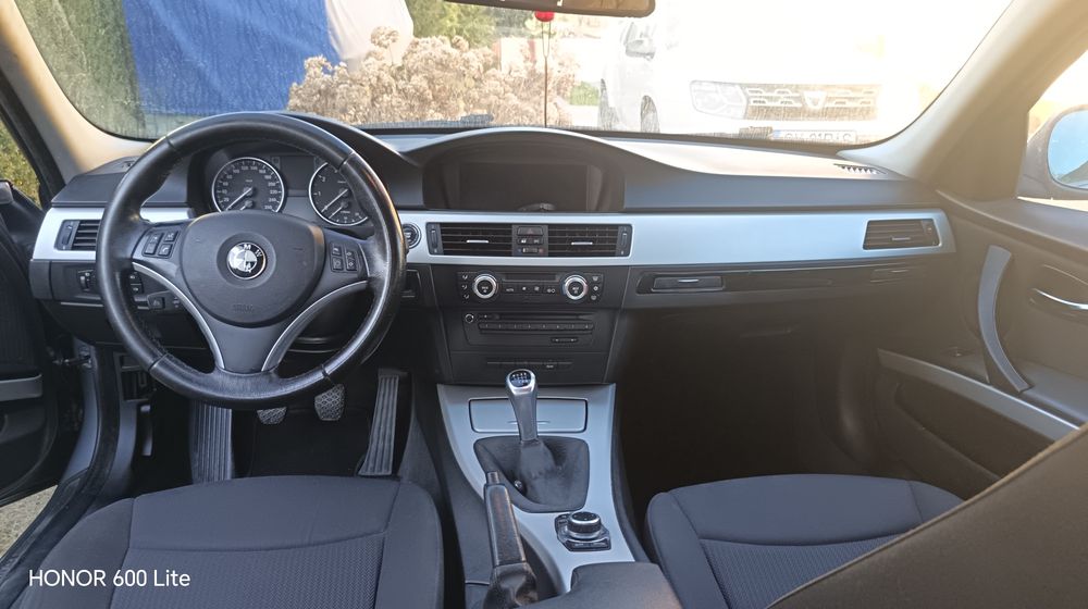 Vând BMW seria 3