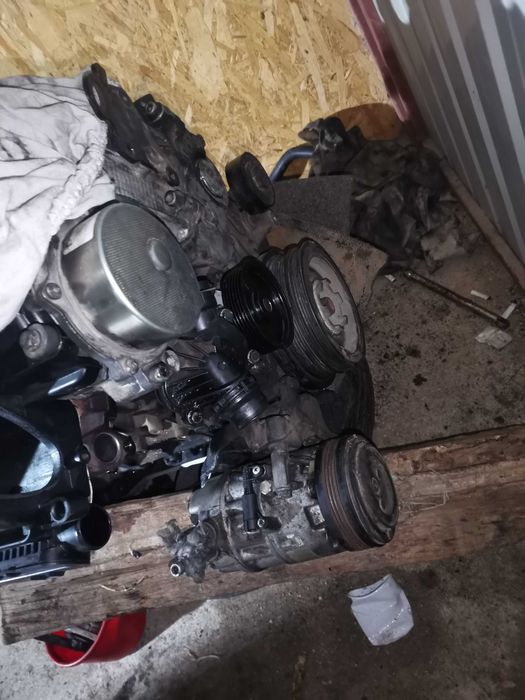 Dezmembrez motor bmw e46 320d 150cp m47n Dobrotesti • OLX.ro