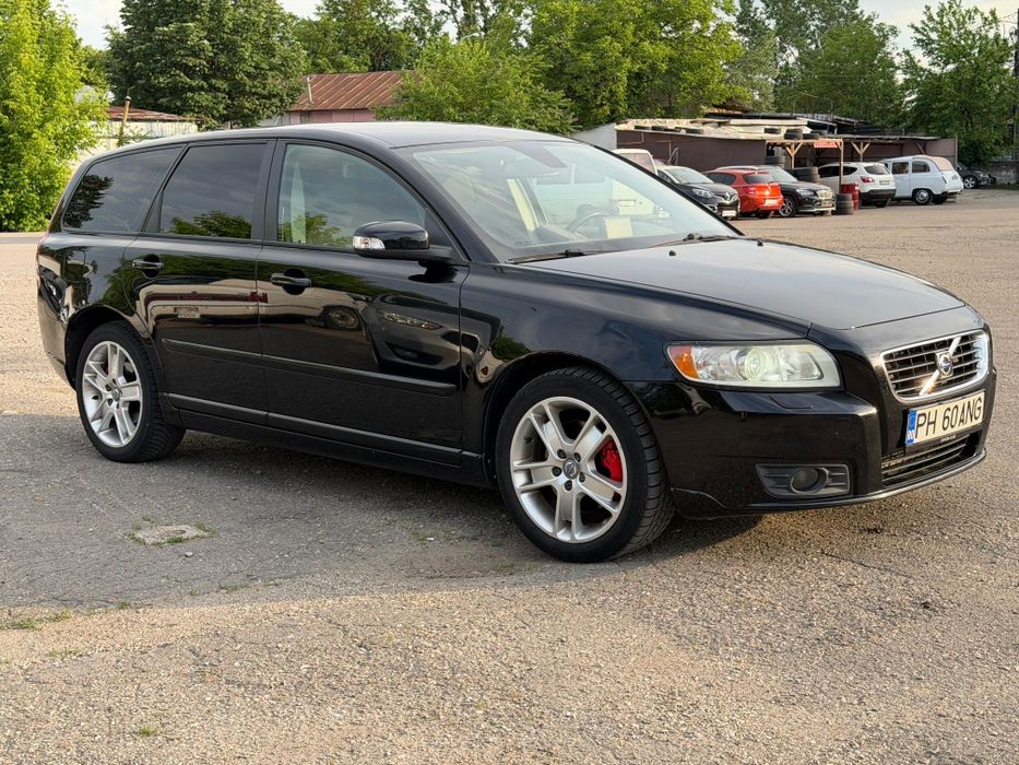 VOLVO V50 2009 — imagine 2